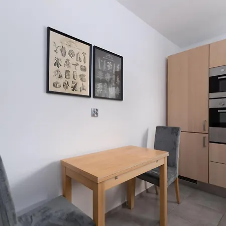 Park Szczytnicki 2-bedroom Apartment
