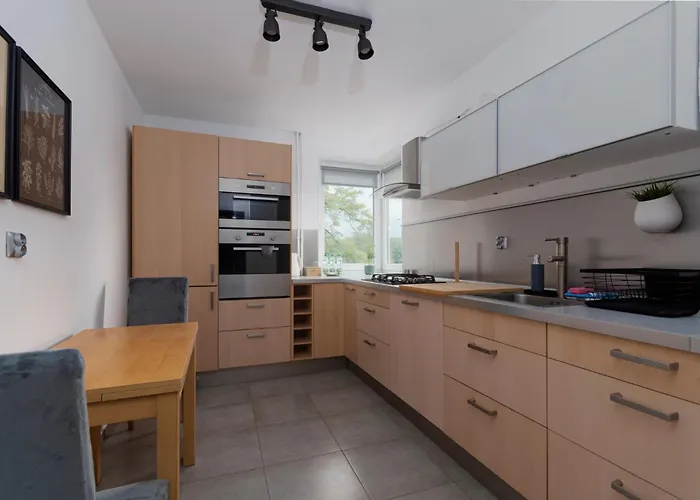 Park Szczytnicki 2-bedroom By Bookinghost Apartment *